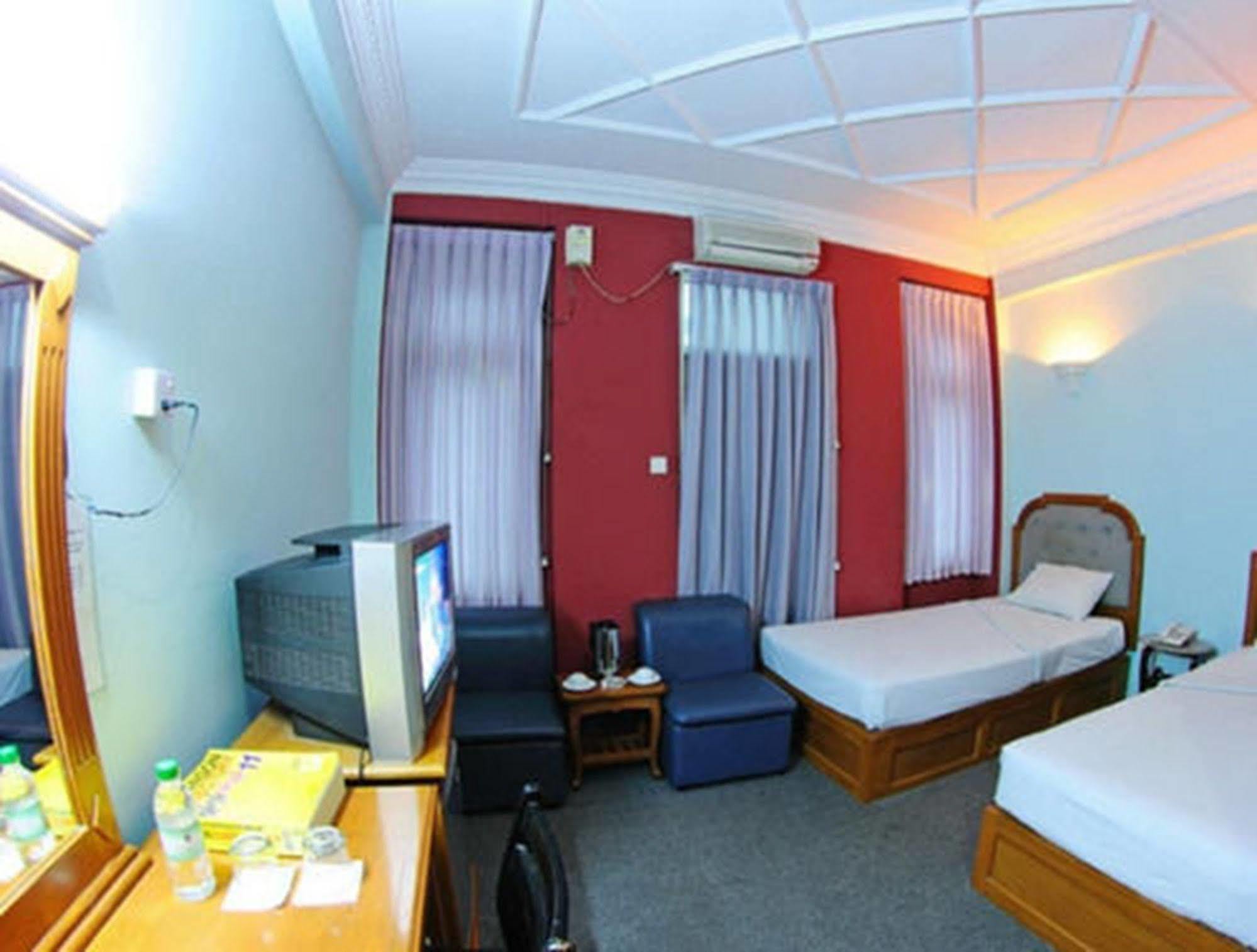 Hotel Glory Rangum Exterior foto